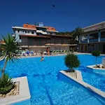 Villaggio Cupra Aparthotel
