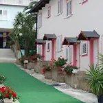 Villaggio Cupra Апарт-отель