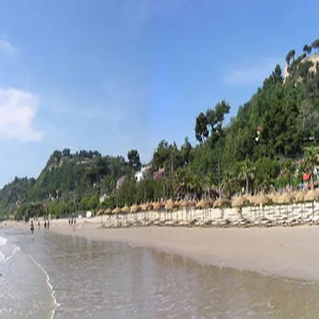 Ξενοδοχείο με διαμερίσματα Villaggio Cupra 3*