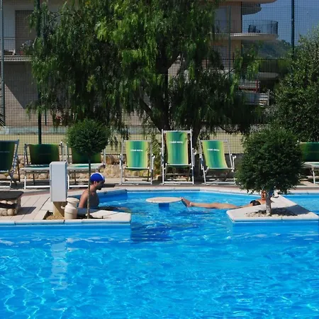 Ξενοδοχείο με διαμερίσματα Villaggio Cupra